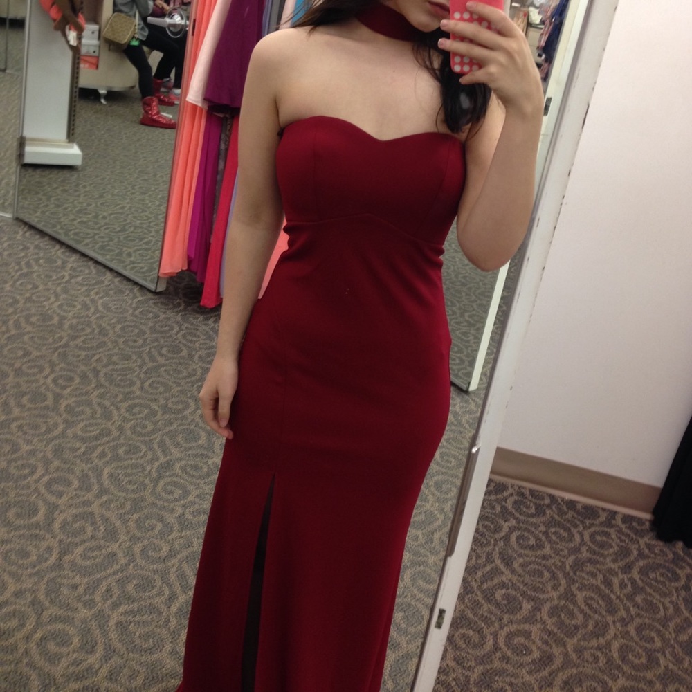 Red Prom Dress - Sweetheart neckline with choker